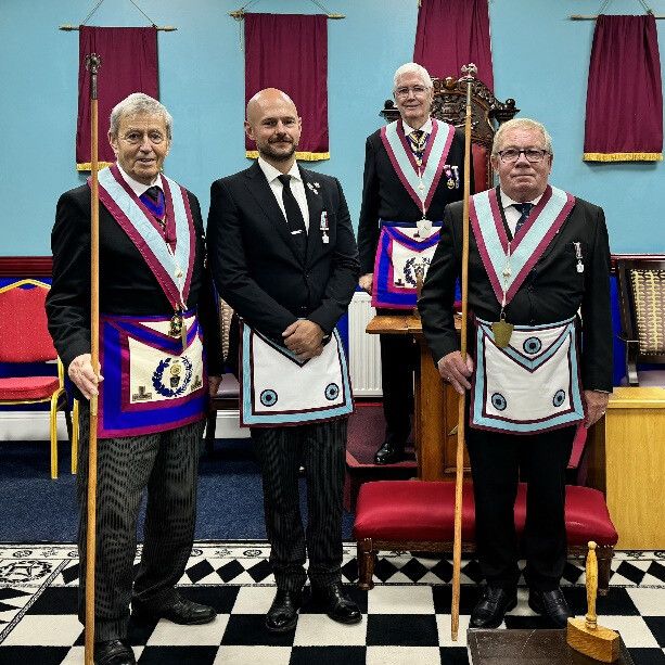 A serving police officer is advanced at Croydon by the Provincial Grand Master, photograph 5